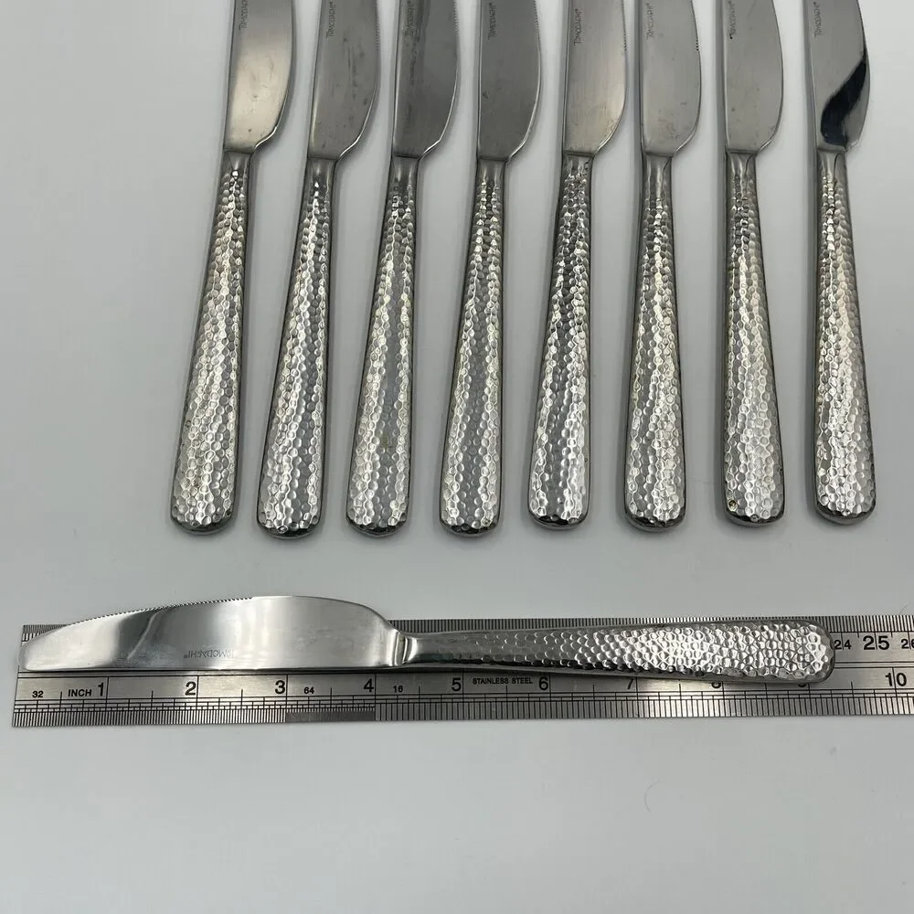 9 QTY Hampton Tomodachi ELLA Hammered Dinner Knives 9.25